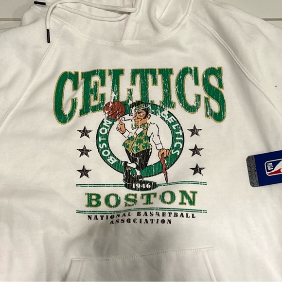 Brand new Boston Celtics sweatshirt with tags - Picture 1 of 4
